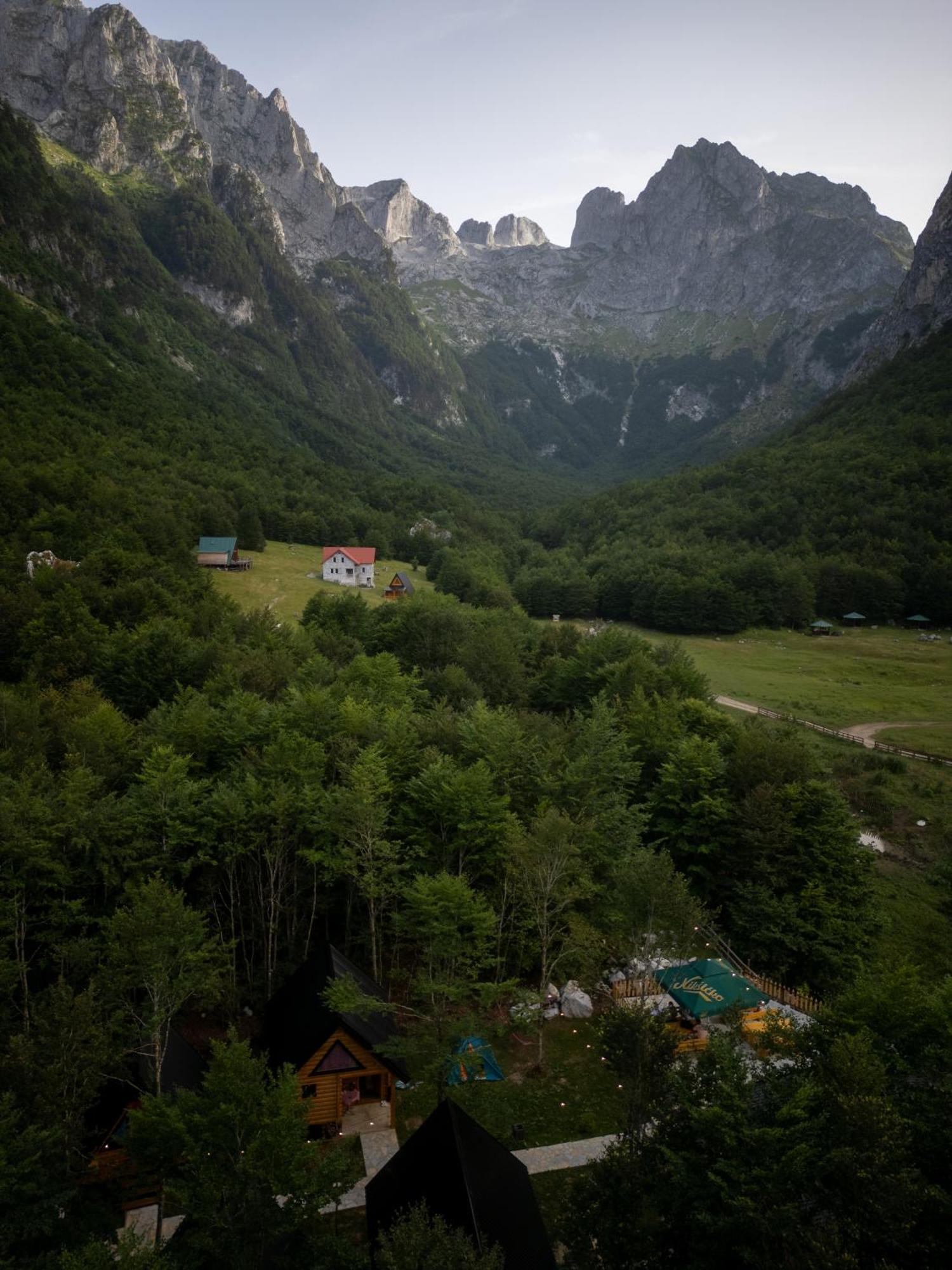 Wildbeauty Grebaje Villa Vuthaj Dış mekan fotoğraf